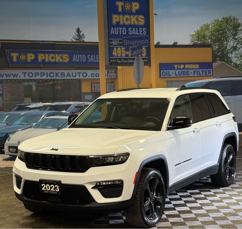 2023 Jeep Grand Cherokee Limited, Black Appearance, Luxury Tech 2 & More!!