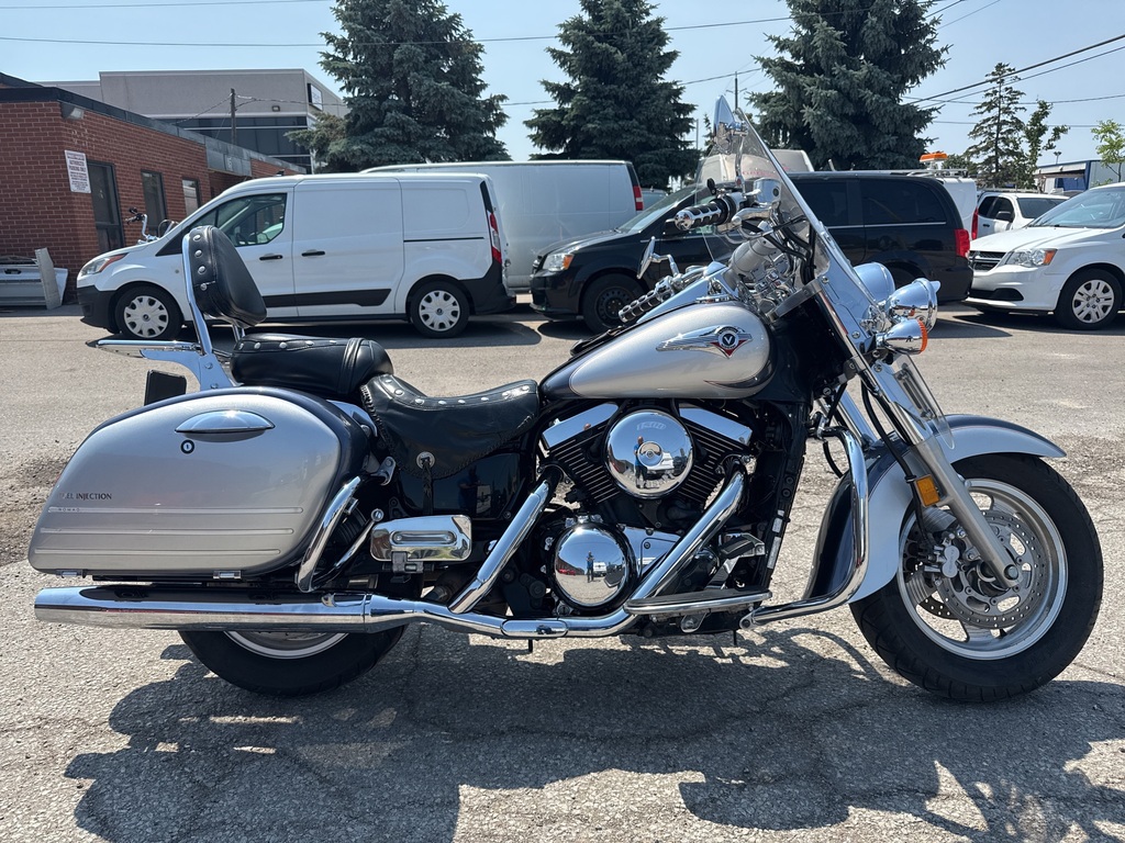 2001 Kawasaki Vulcan 1500 Nomad ~ NOMAD ~ 1500CC ~ FUEL INJECTED ~