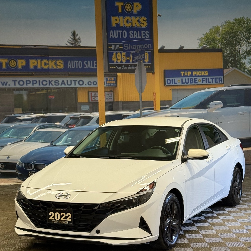 2022 Hyundai Elantra Remote Start, Heated Seats & Wheel & More!!