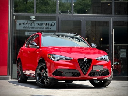 Image 29: 2025 Alfa Romeo Stelvio