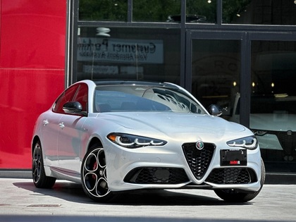 Image 32: 2025 Alfa Romeo Giulia