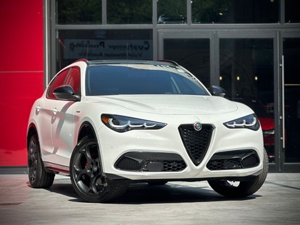 Image 25: 2025 Alfa Romeo Stelvio