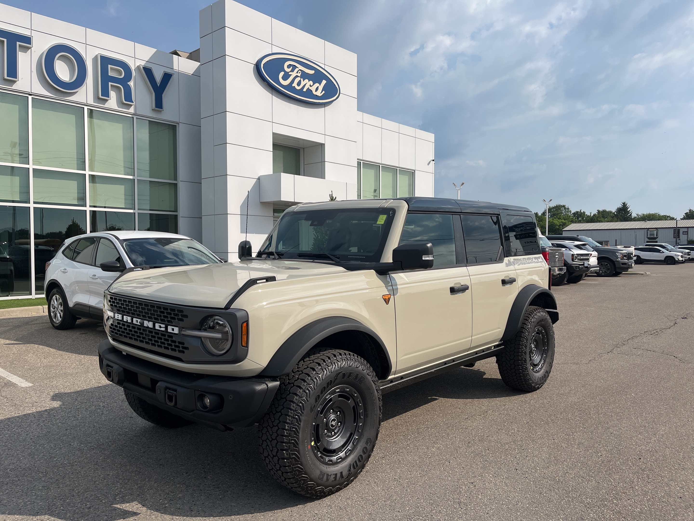 2025 Ford Bronco 