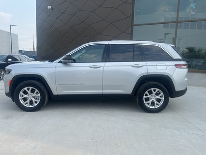 used 2023 Jeep Grand Cherokee car, priced at $36,295