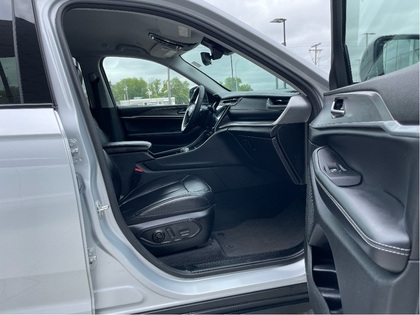 used 2023 Jeep Grand Cherokee car, priced at $34,500