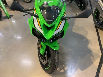 2025 Kawasaki Ninja ZX-6R in Guelph, ON | TWO WHEEL