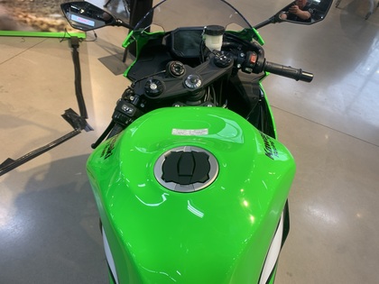 2025 Kawasaki Ninja ZX-6R in Guelph | TWO WHEEL MOTORSPORT - 56984418