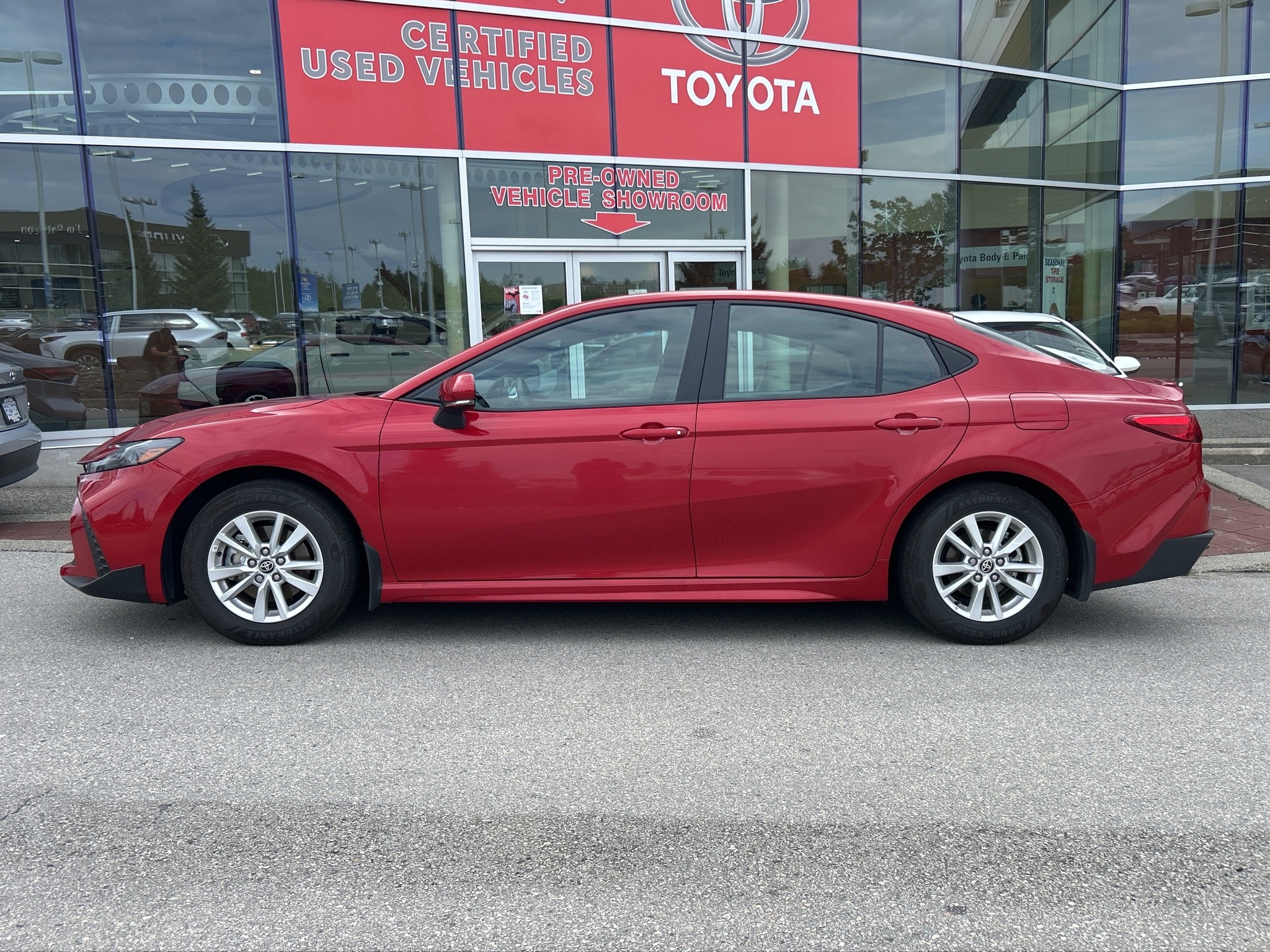 2025 Toyota Camry Hybrid
