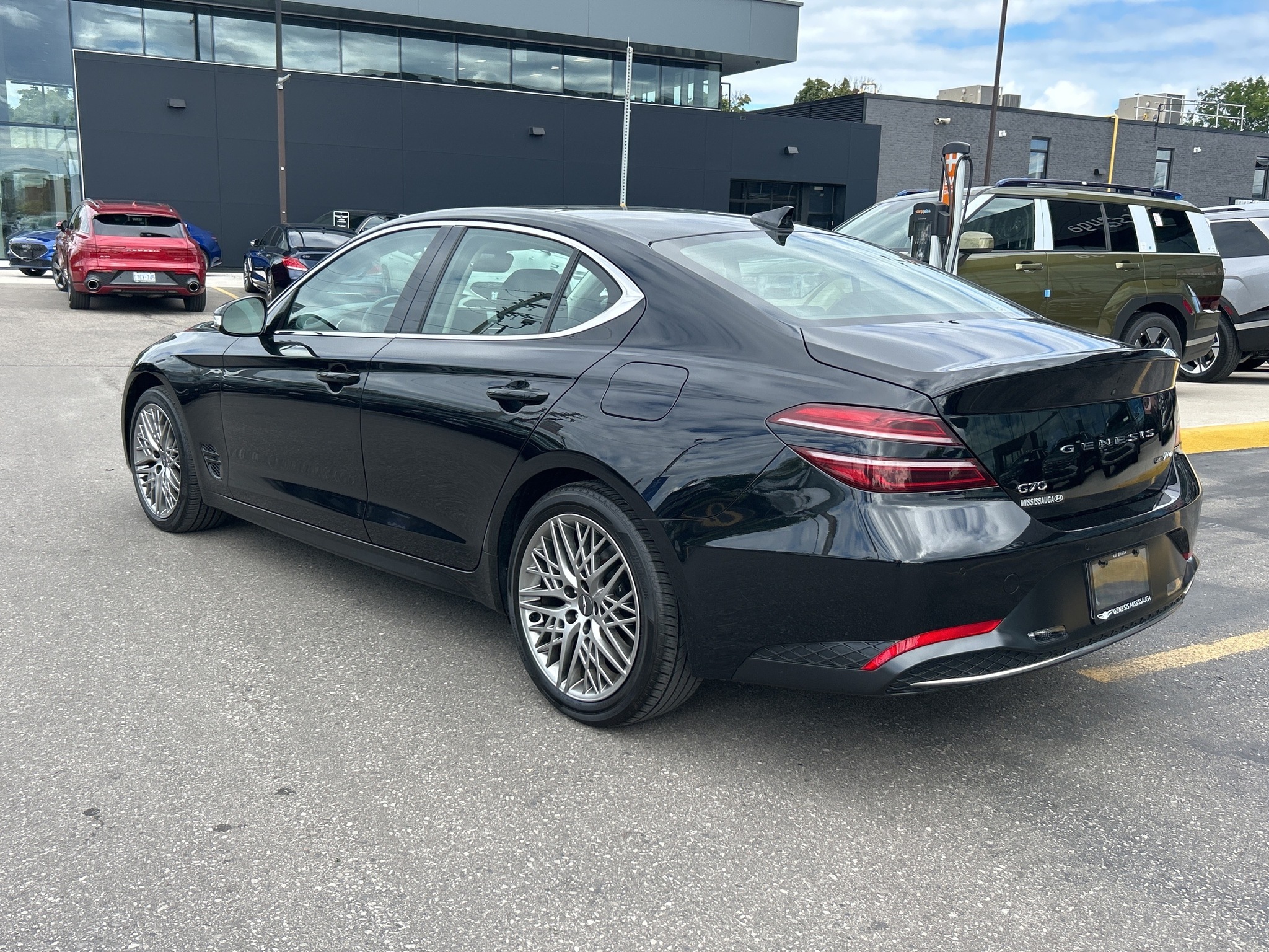 2023 Genesis G70