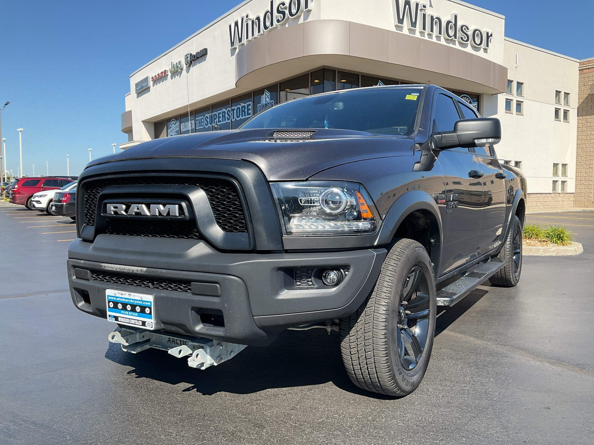 2023 RAM RAM 1500 Classic Crew Cab 4x4 (DS)