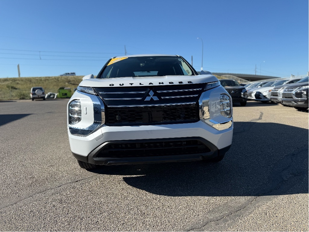 2025 Mitsubishi Outlander