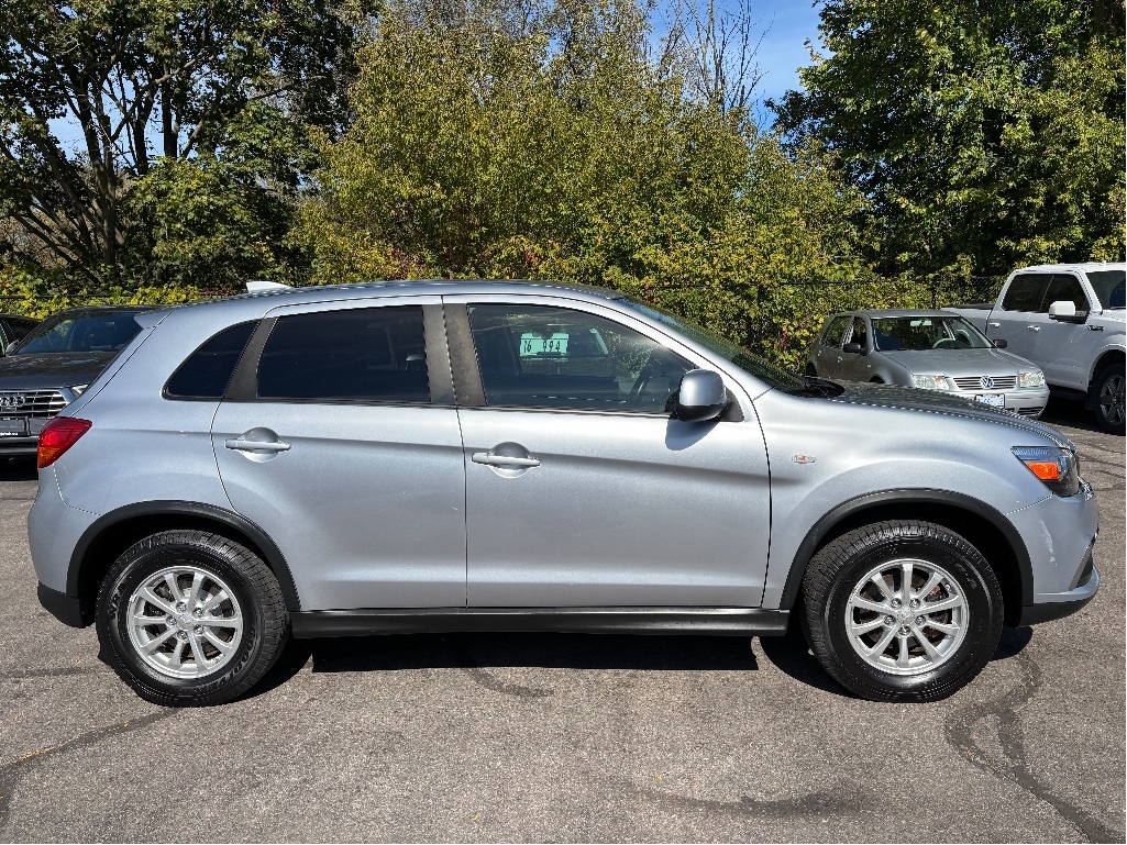 2017 Mitsubishi RVR