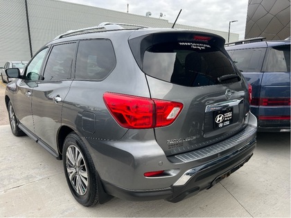 used 2018 Nissan Pathfinder car, priced at $18,500