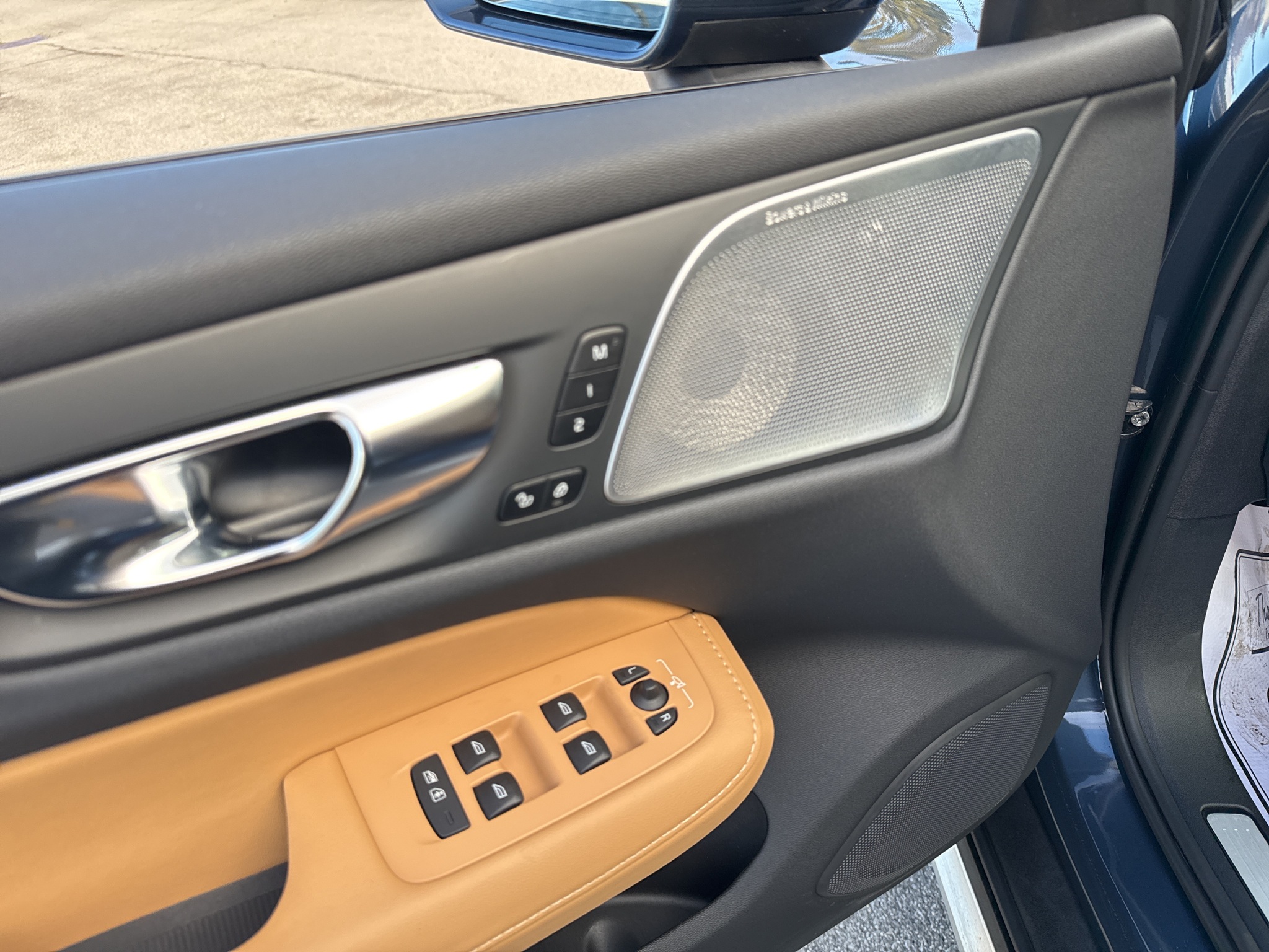 2024 Volvo V60 Cross Country