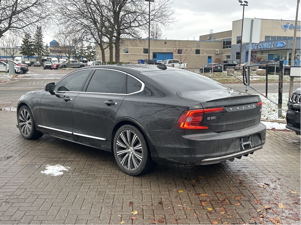 2021 Volvo S90