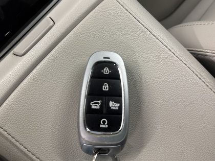 used 2022 Hyundai Tucson Hybrid car, priced at $32,200