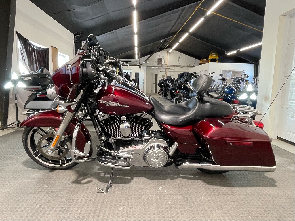 2014 Harley-Davidson Street Glide Special