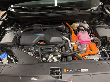 used 2025 Hyundai Tucson Hybrid car, priced at $43,000