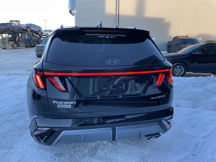 used 2025 Hyundai Tucson Hybrid car, priced at $43,000
