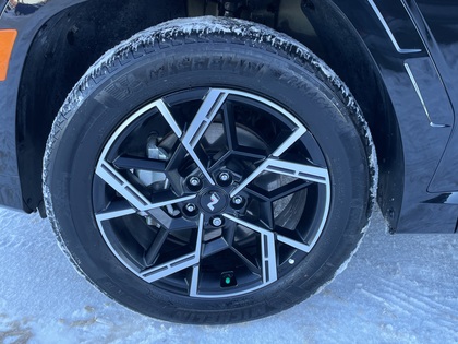 used 2025 Hyundai Tucson Hybrid car, priced at $43,000