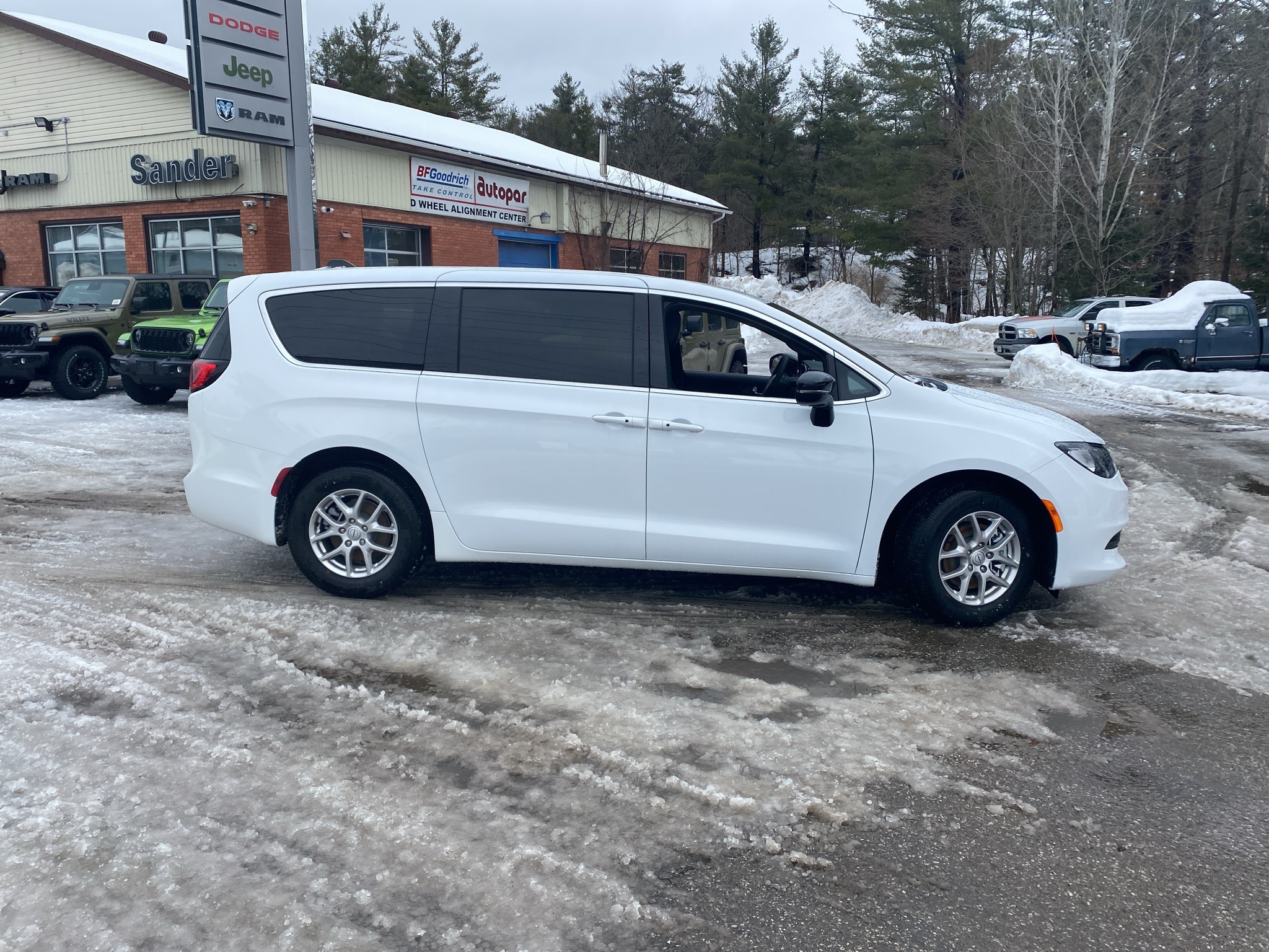 2026 Chrysler Grand Caravan