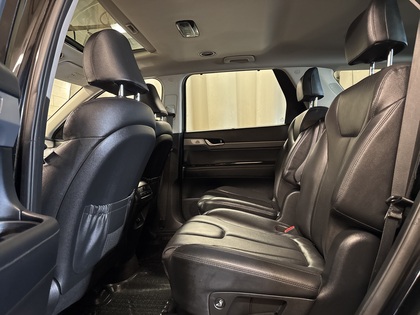 used 2021 Hyundai Palisade car, priced at $32,000