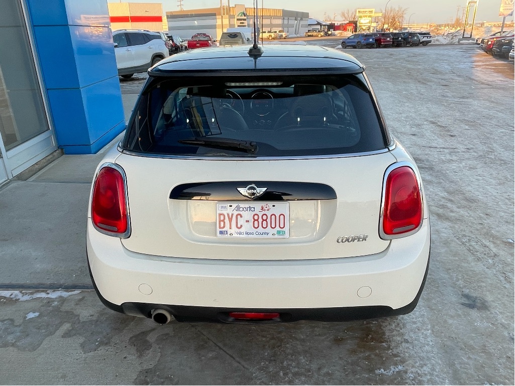 2016 MINI Cooper Hardtop