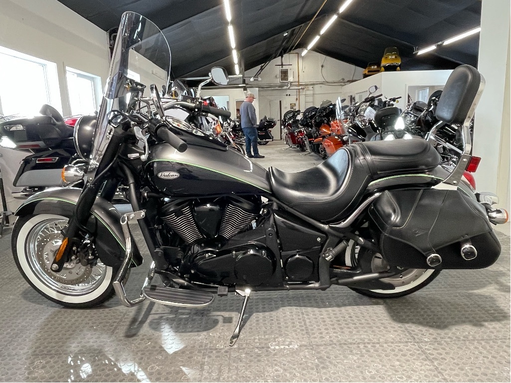 2017 Kawasaki Vulcan 900 Classic