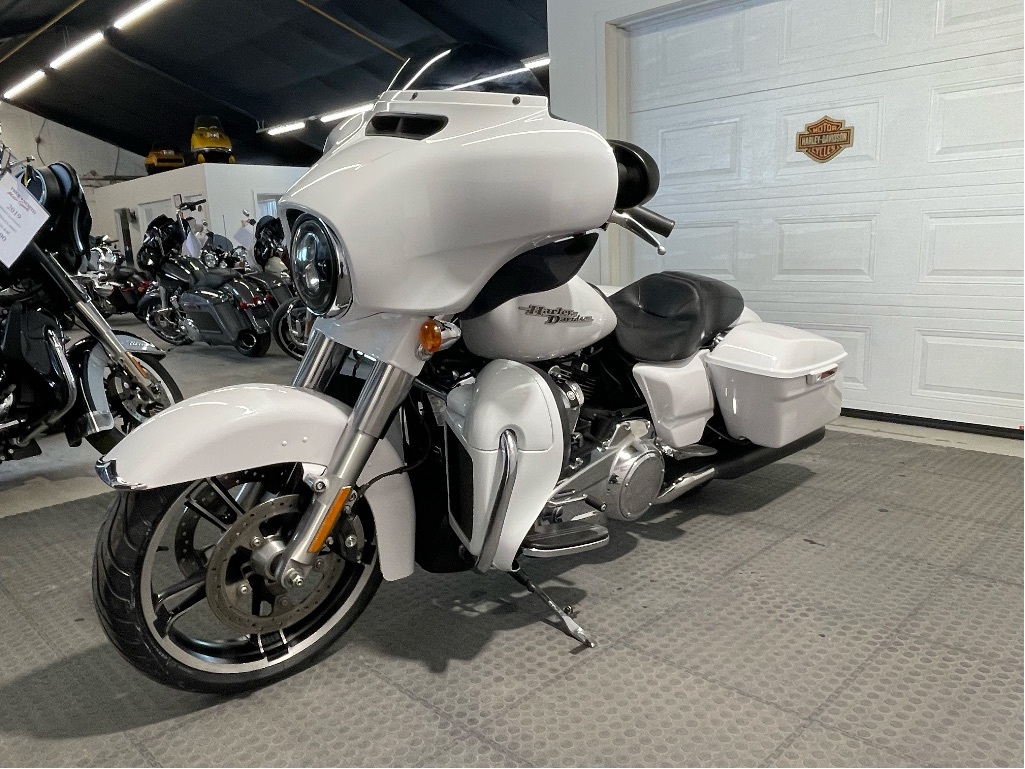 2017 Harley-Davidson Street Glide Special