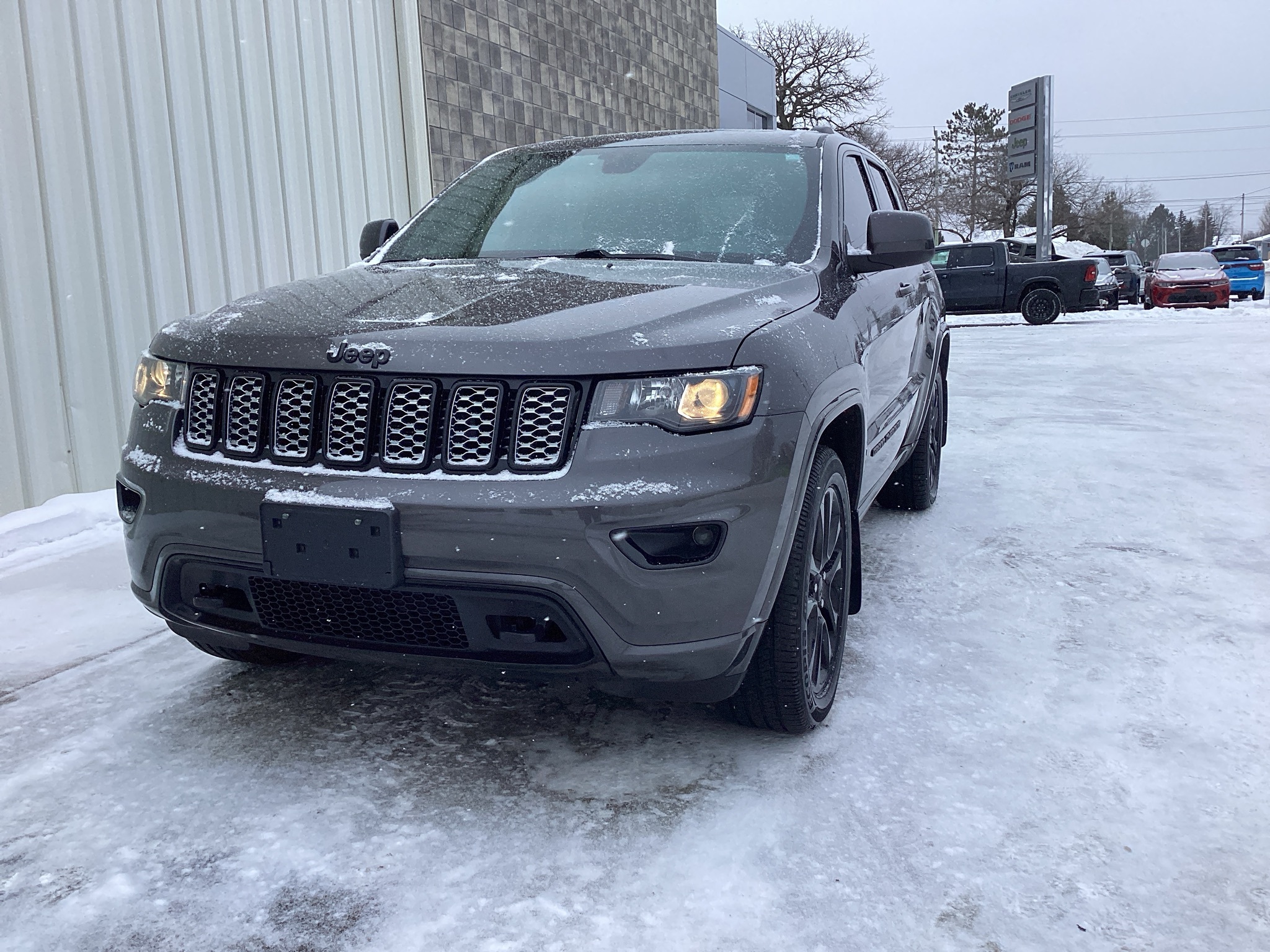 2020 JEEP GRAND CHEROKEE