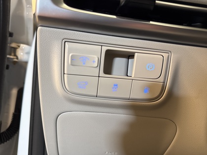 used 2025 Hyundai Tucson Plug-In Hybrid car, priced at $46,000