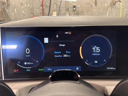 used 2025 Hyundai Tucson Plug-In Hybrid car, priced at $46,000