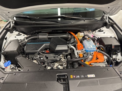 used 2025 Hyundai Tucson Plug-In Hybrid car, priced at $46,000