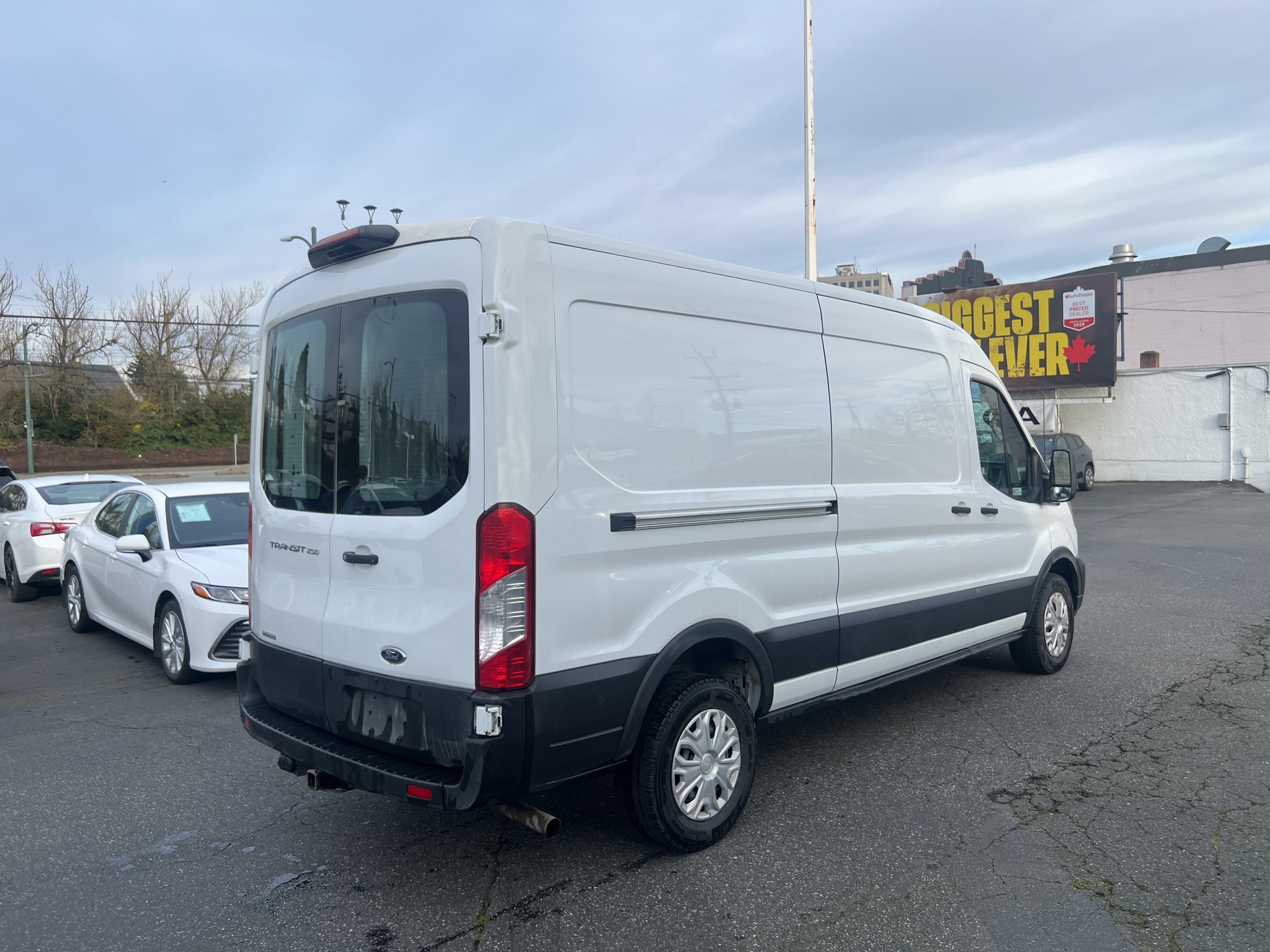 2021 Ford Transit Cargo Van