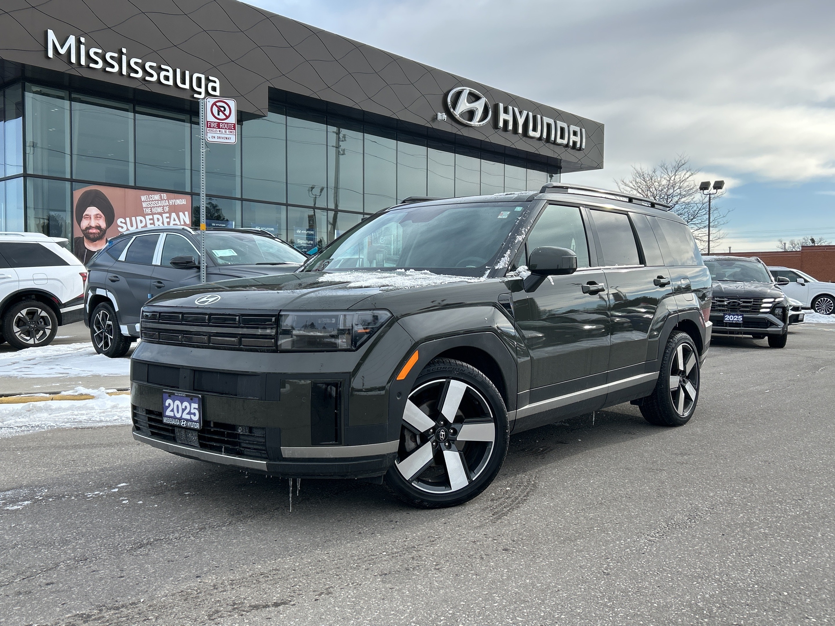 Hyundai Santa Fe Luxury AWD 2025