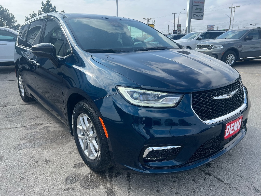2025 Chrysler Pacifica