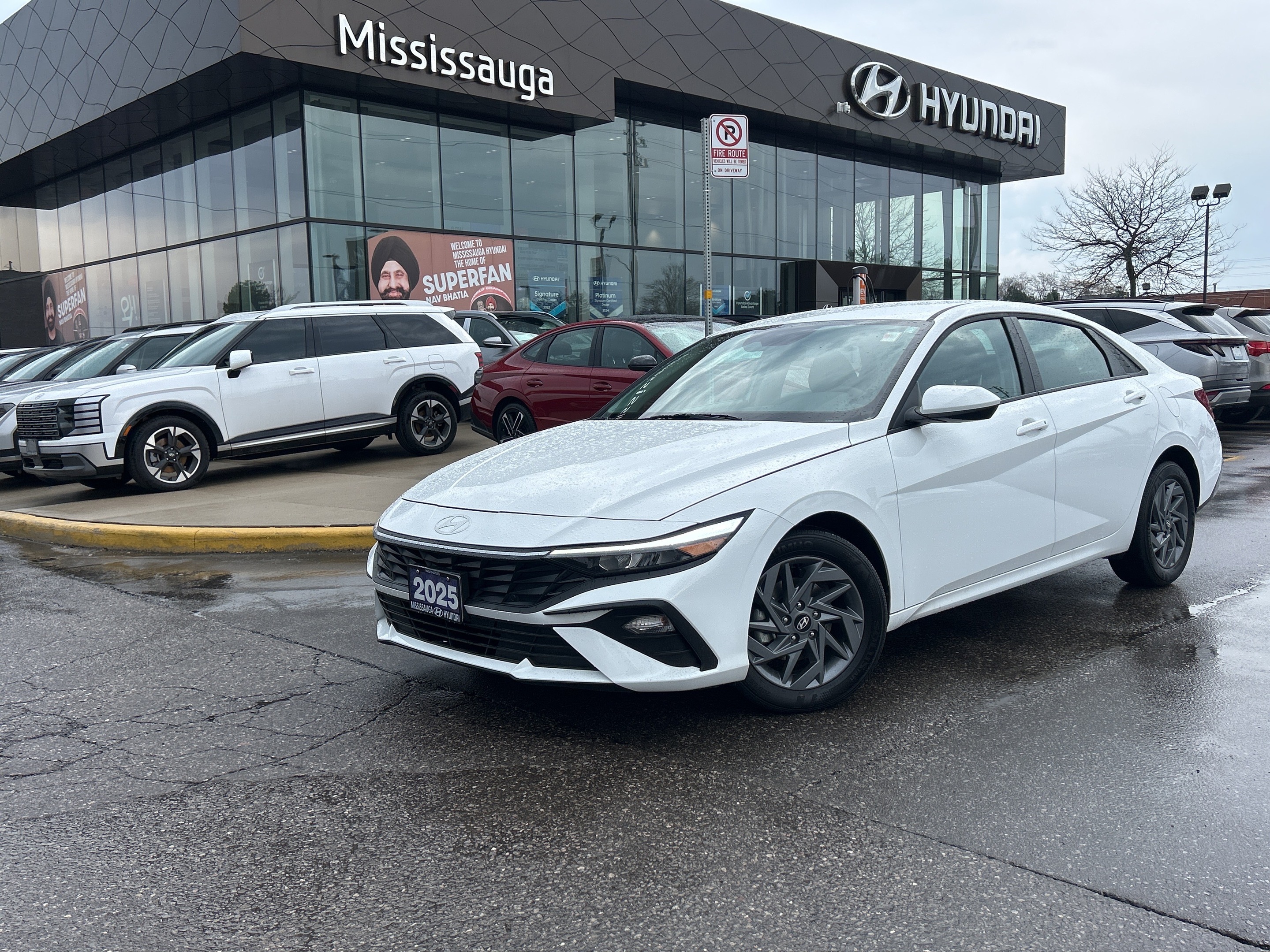 2025 Hyundai Elantra Essential FWD