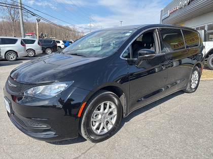 Black 2025 Chrysler Grand Caravan SXT FWD Minivan Automatic