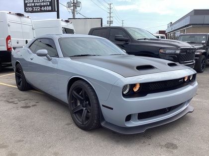 2022 Dodge Challenger SRT Hellcat RWD Coupe Rear-Wheel Drive 8-Speed Automatic