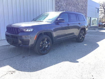 2025 Jeep Grand Cherokee L Altitude 4WD