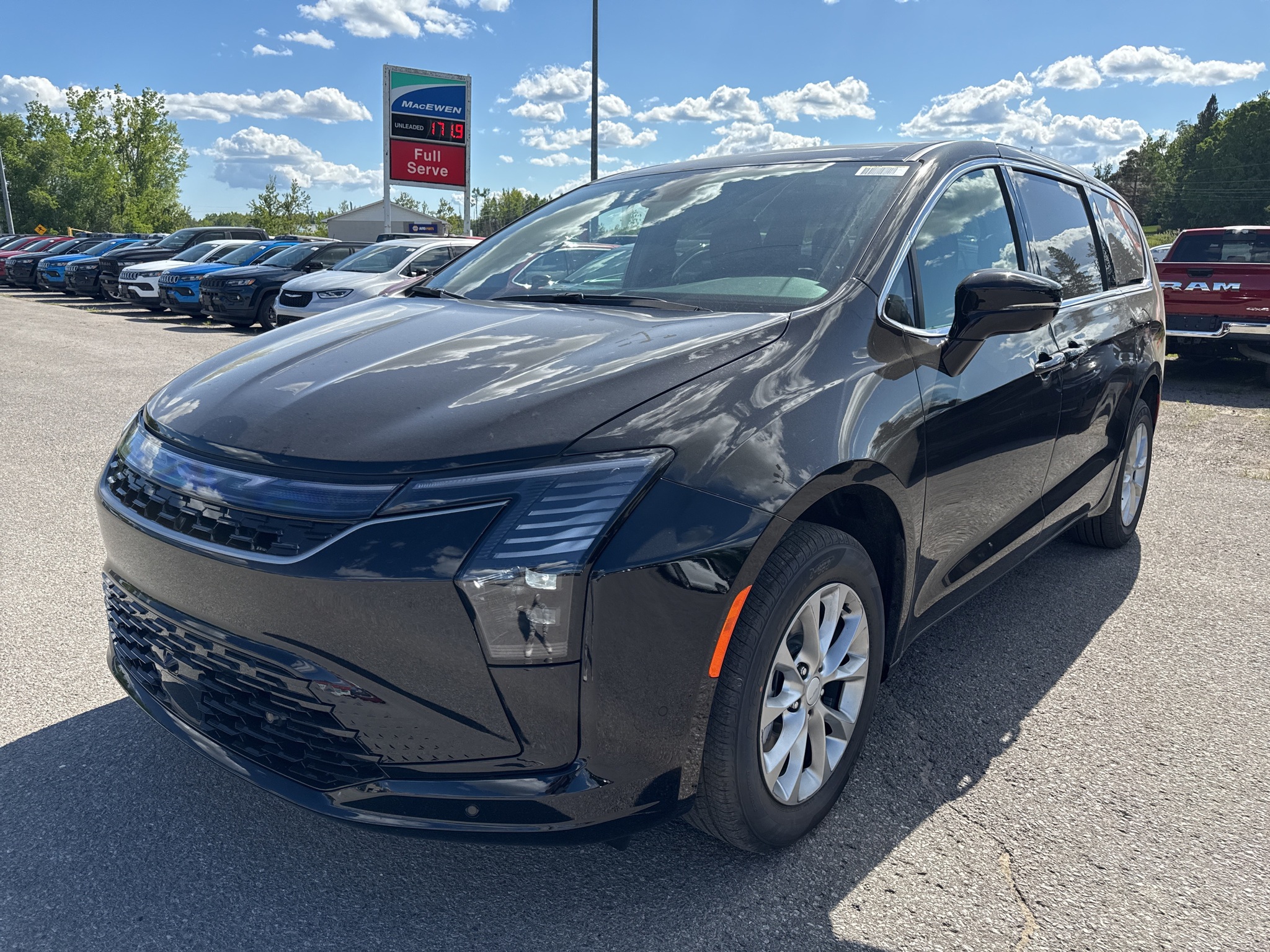 2027 Chrysler Pacifica