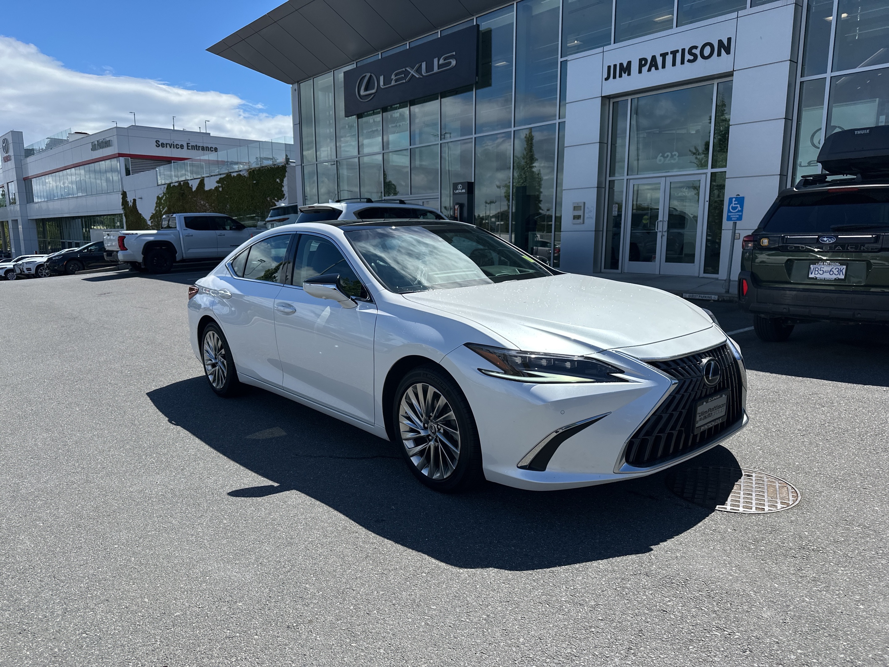2022 Lexus ES 350 Ultra Luxury FWD