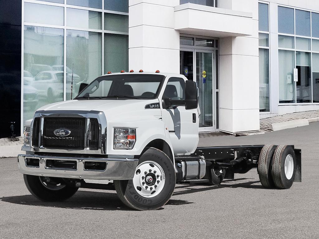 2025 Ford F-650 XL Straight Frame with 20ft Cube Body