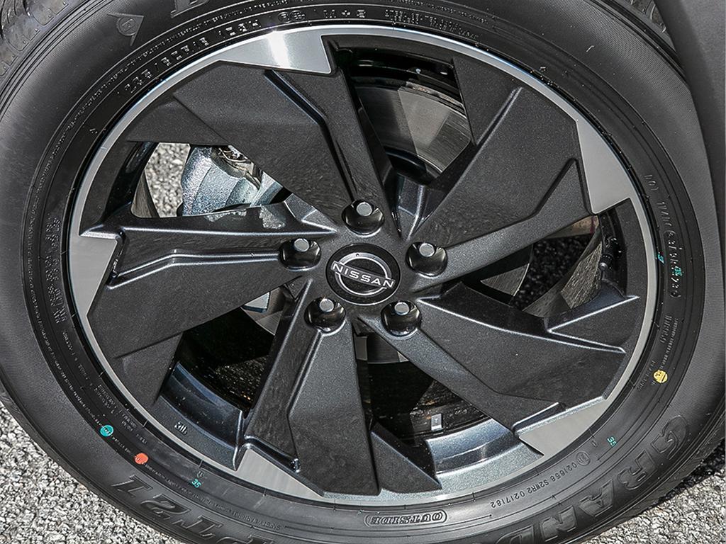 2025 Nissan Rogue SV Moonroof, Toronto, Cash