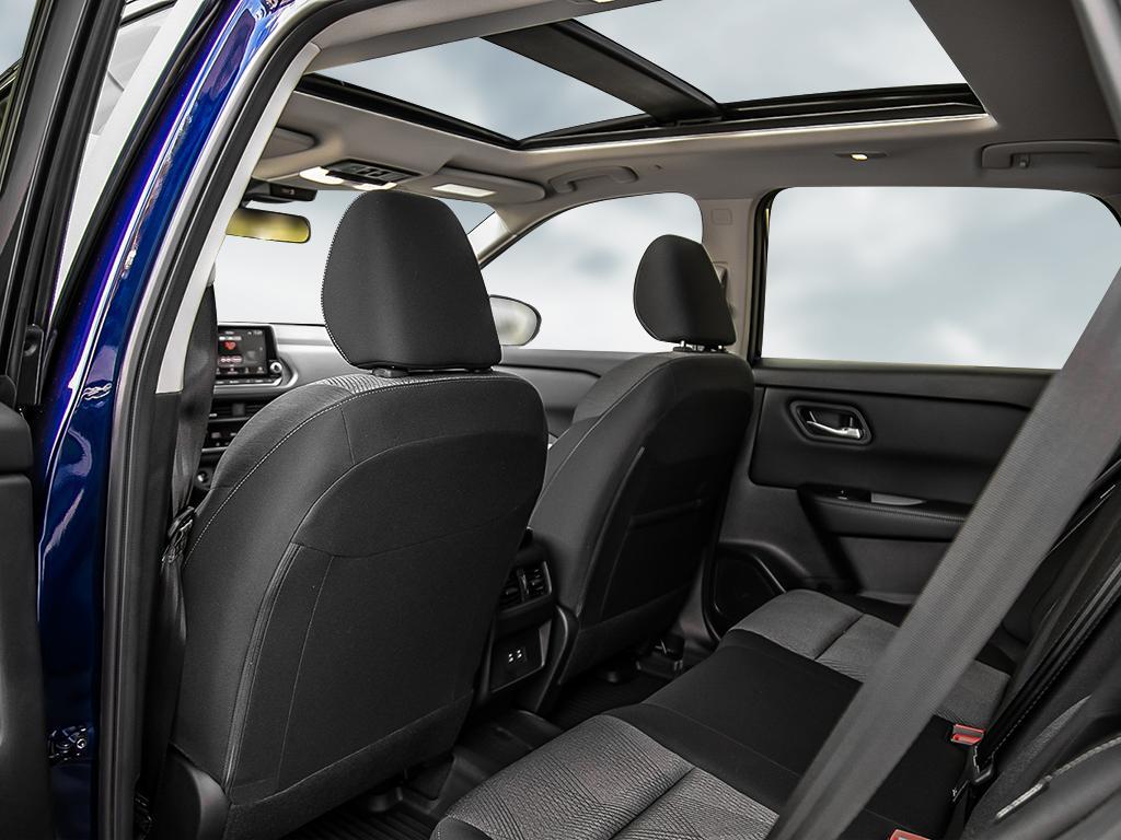 2025 Nissan Rogue SV Moonroof, Toronto, Cash