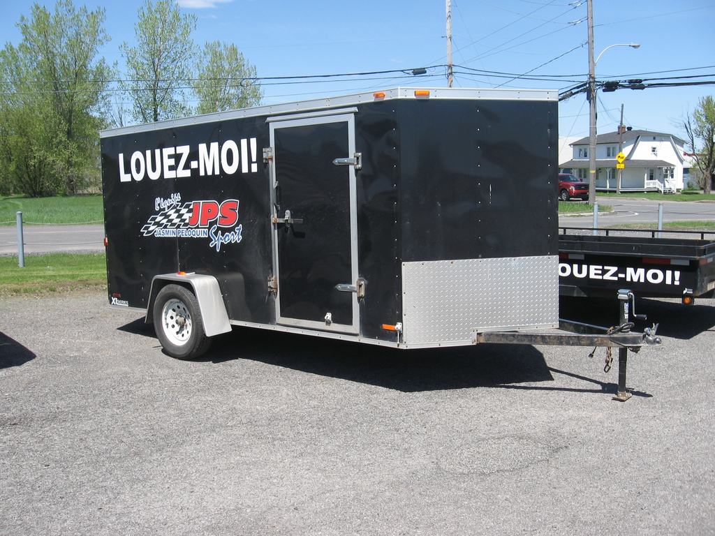 2012 Cargo Express remorque fermée -