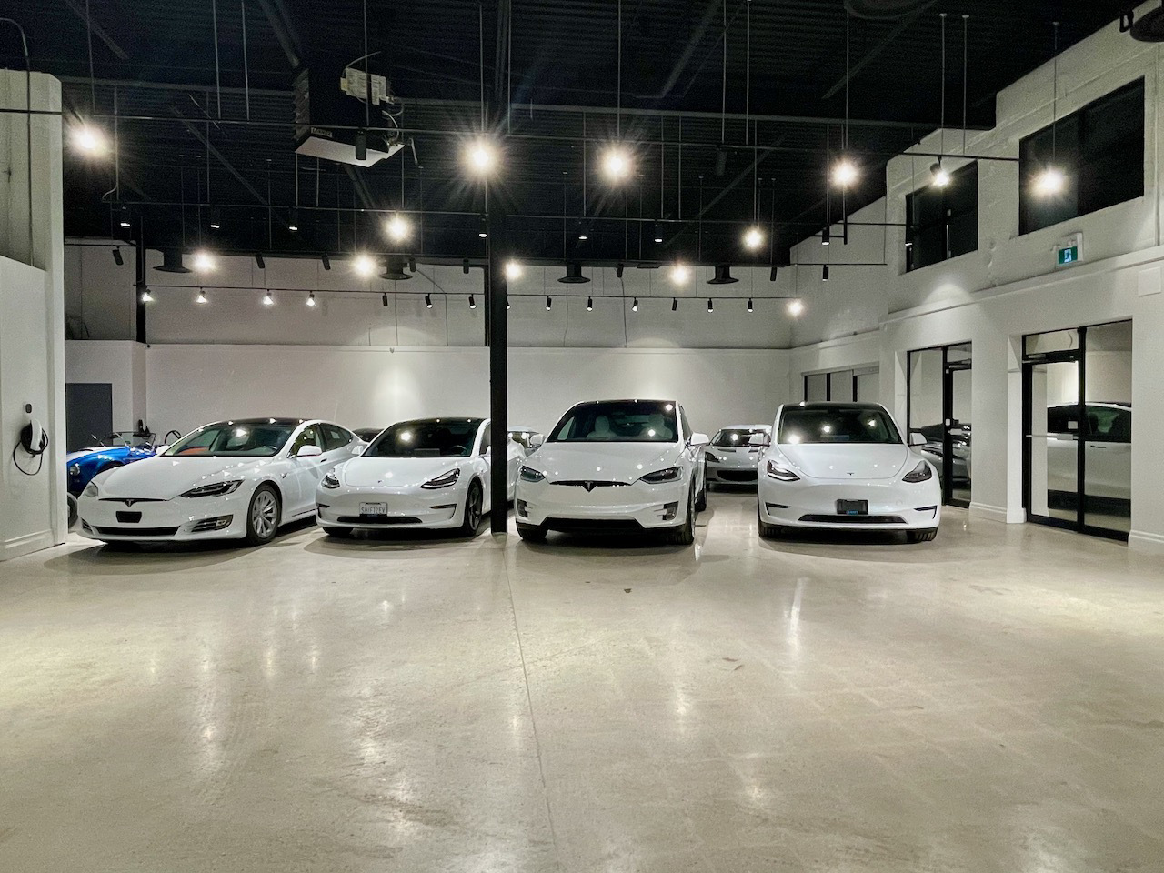 2020 Tesla Model X 100D - WE BUY TESLAS! EASY TO USE FORM!