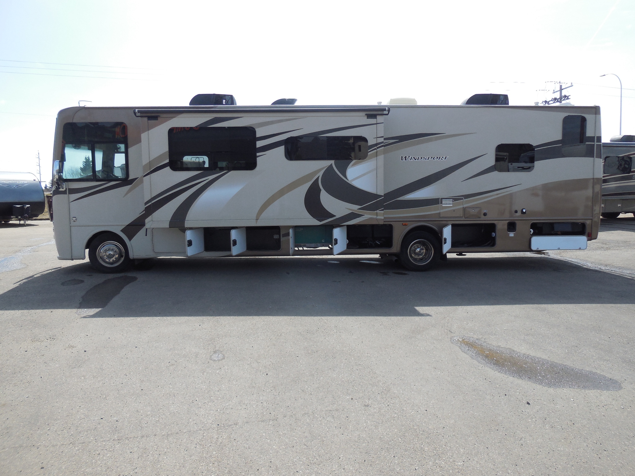 2017 Thor Motor Coach Windsport