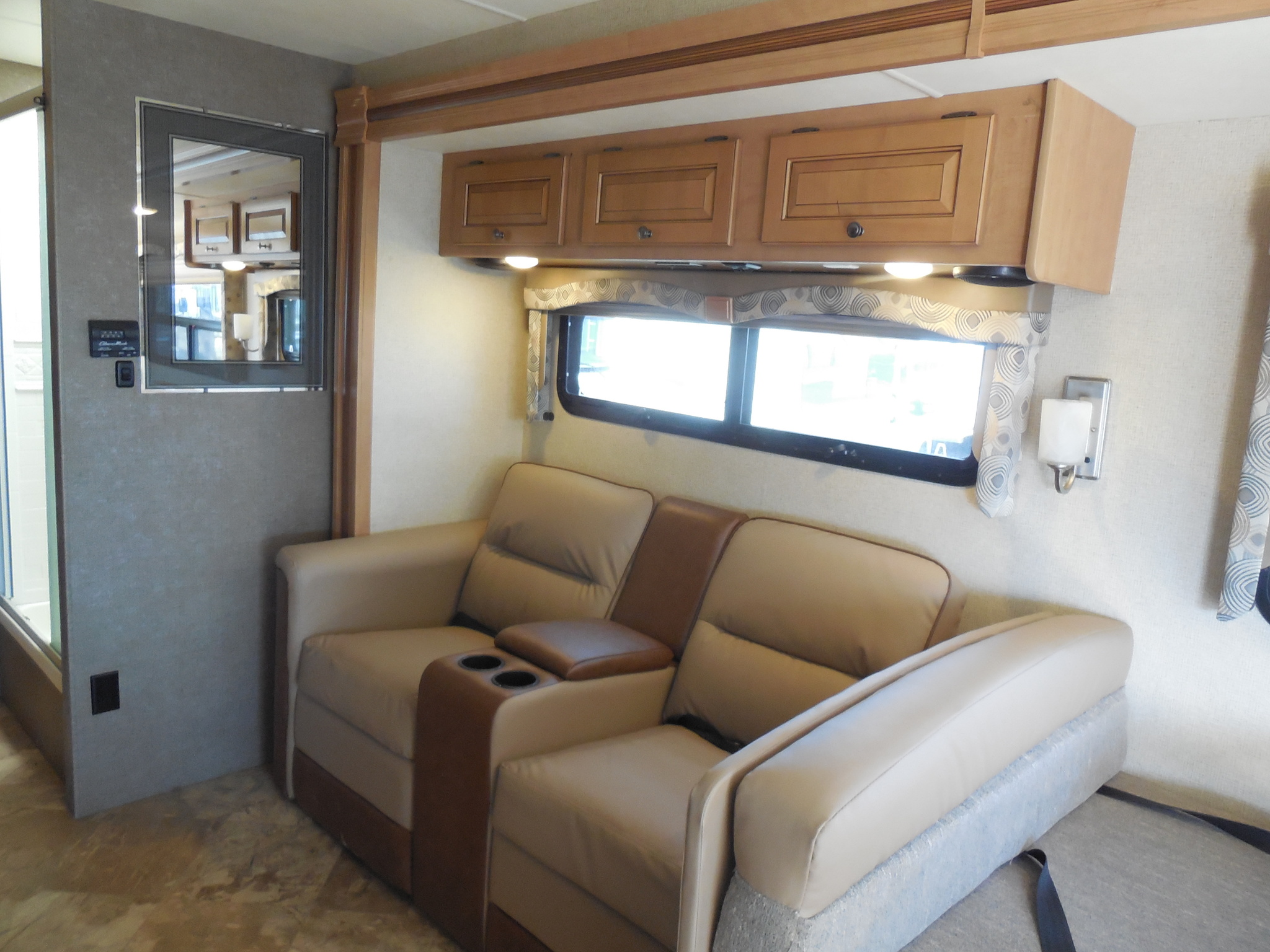 2017 Thor Motor Coach Windsport