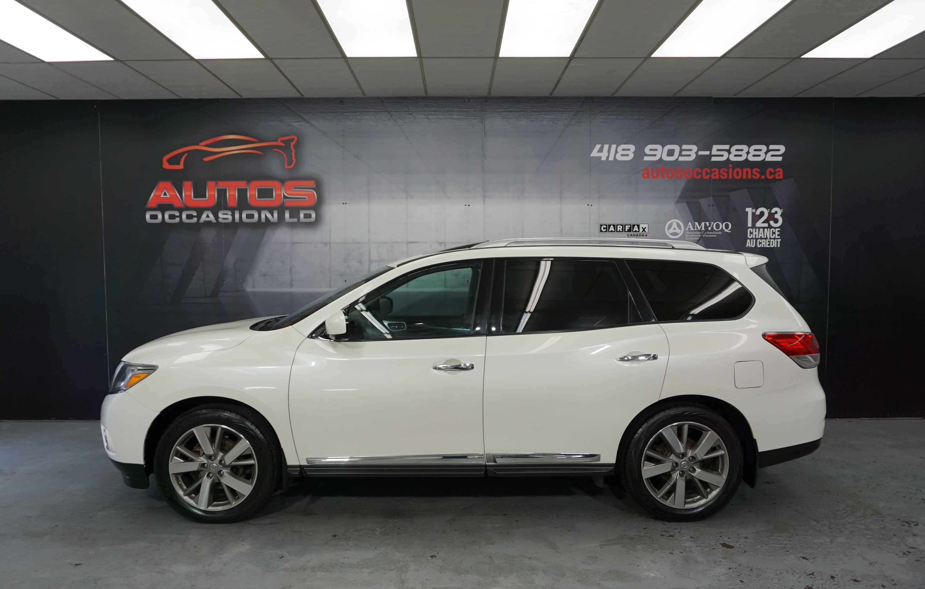 2016 Nissan Pathfinder PLATINUM 4WD + TV DVD + CUIR TOIT + GPS NAV CAMERA